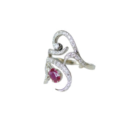 Bague en or blanc, rubis, et diamants - Castafiore
