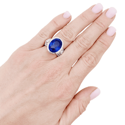 Bague en or blanc, saphir et diamants - Castafiore