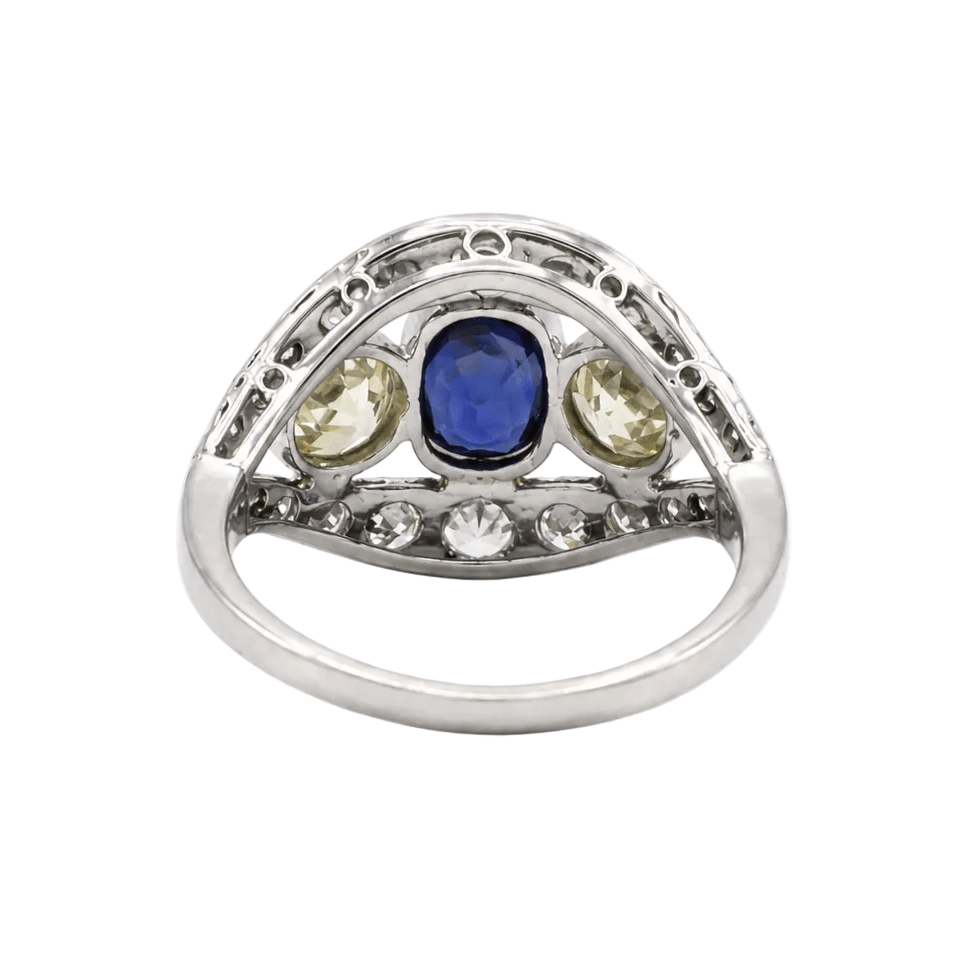 Bague en or blanc, saphir et diamants - Castafiore