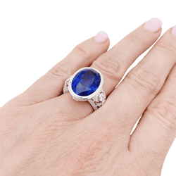 Bague en or blanc, saphir et diamants - Castafiore