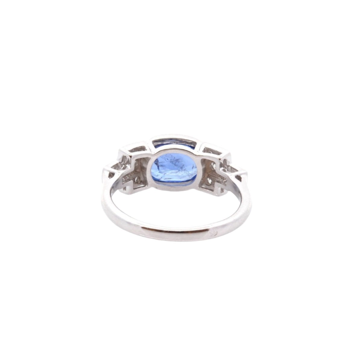 Bague en or blanc, saphir et diamants - Castafiore