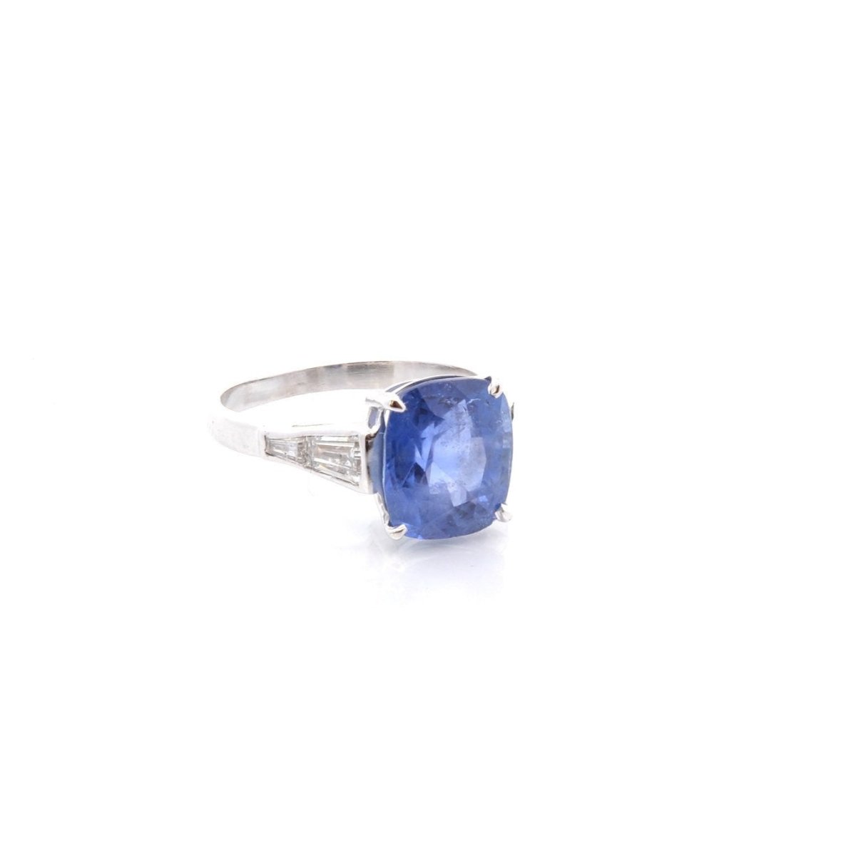 Bague en or blanc, saphir et diamants - Castafiore