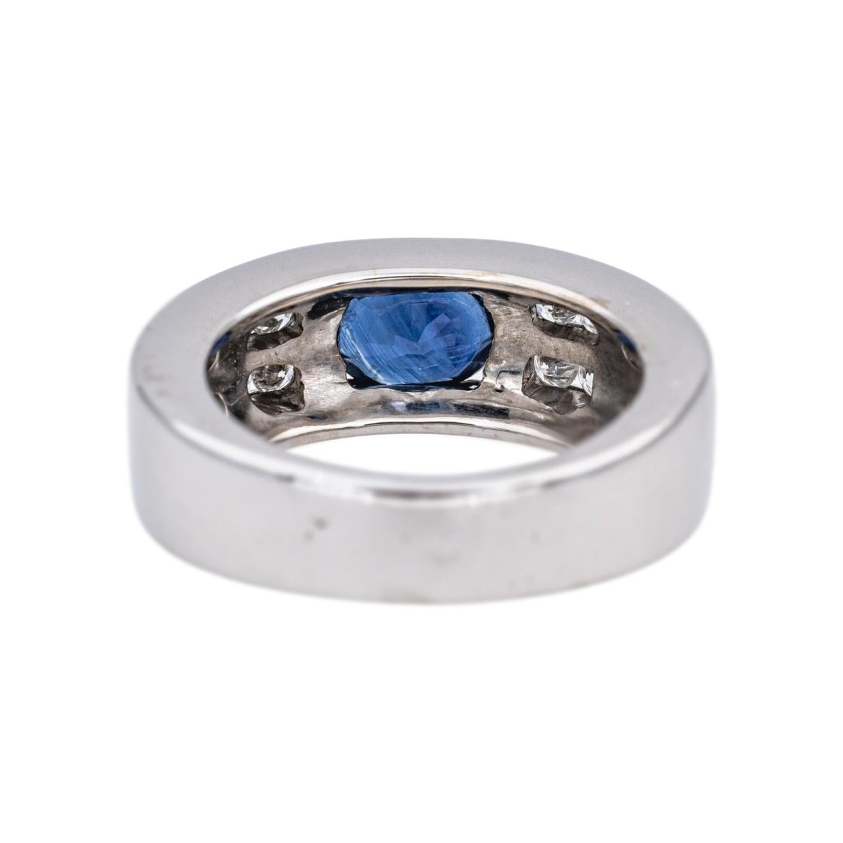 Bague en or blanc, saphir et diamants - Castafiore