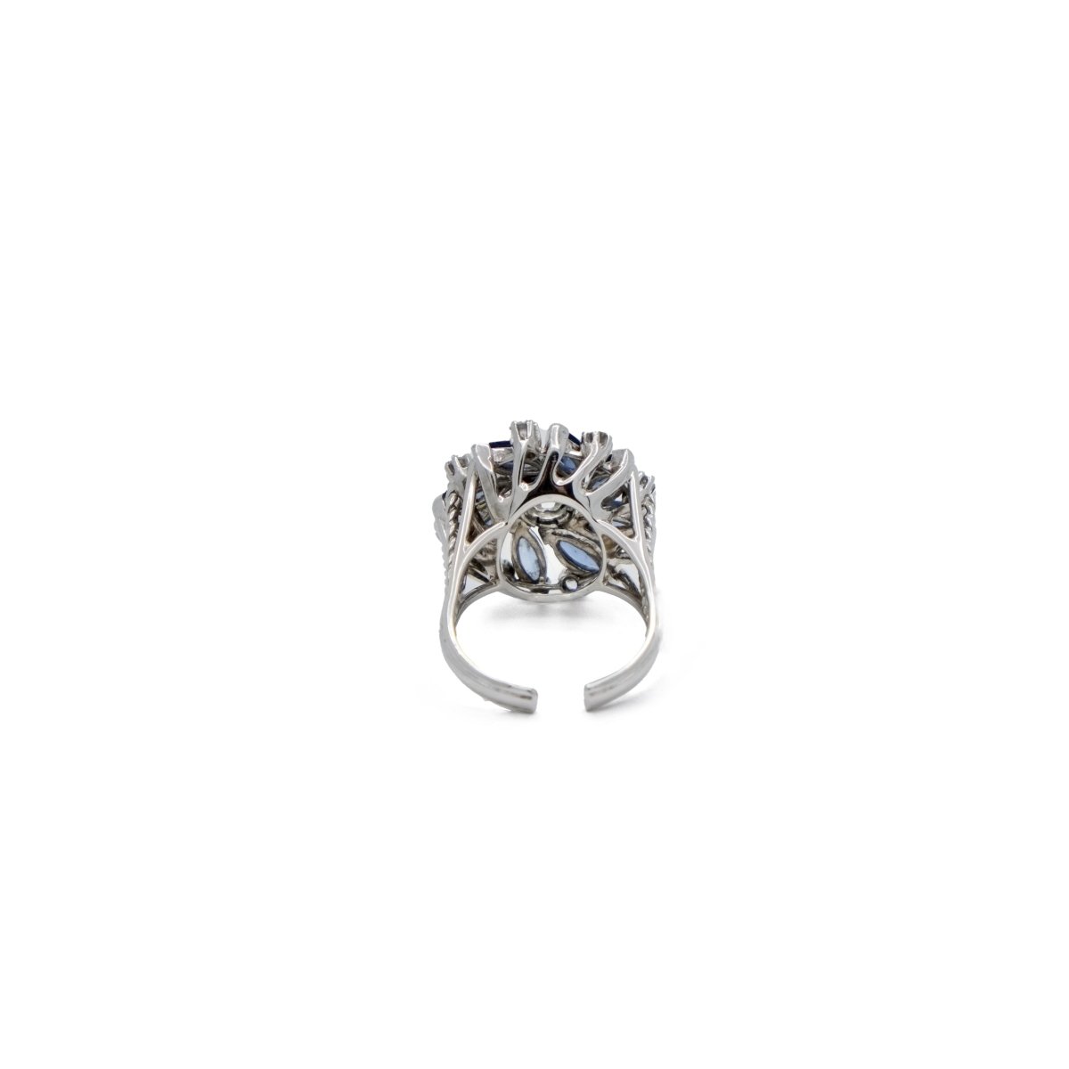 Bague en or blanc, saphirs et diamant - Castafiore