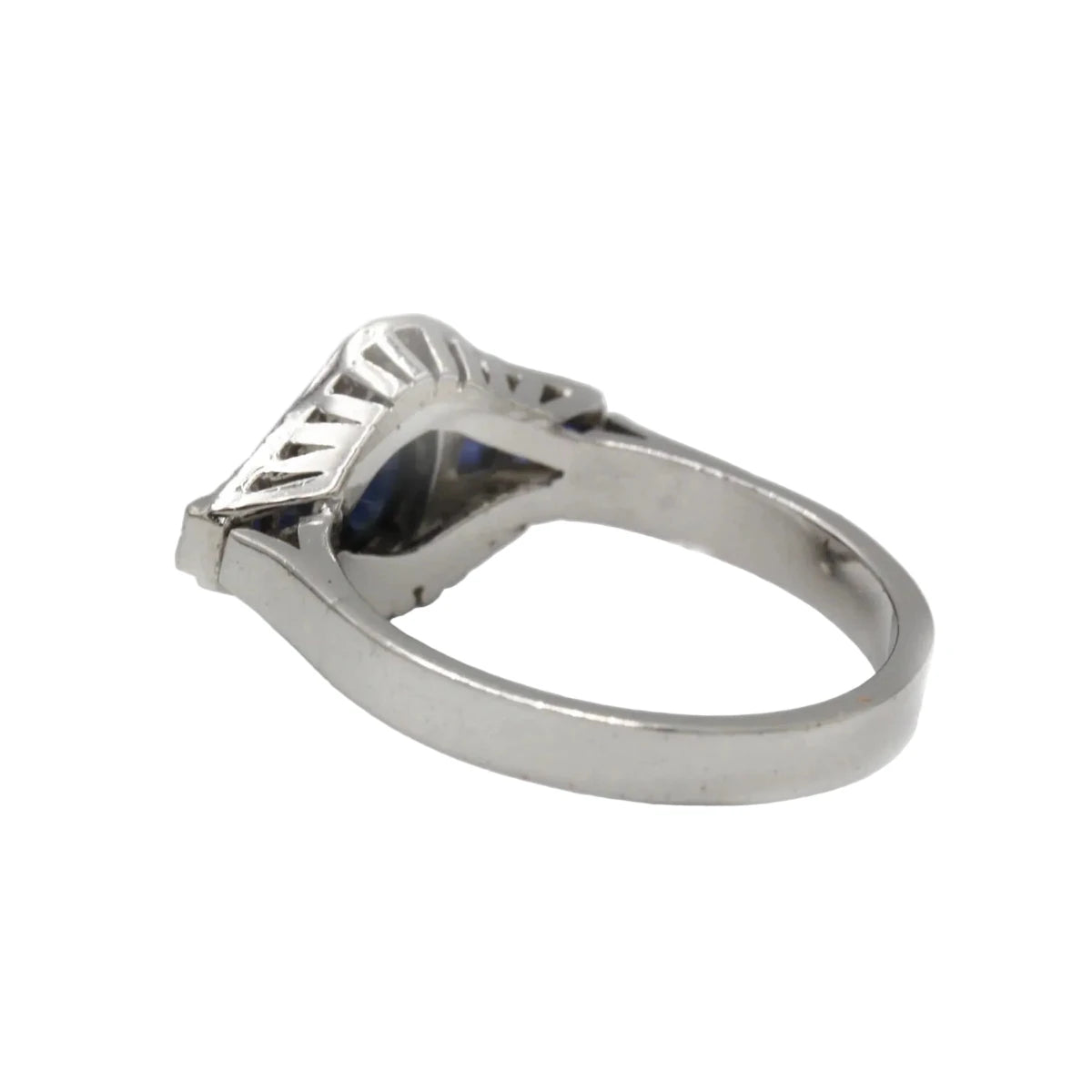 Bague en or blanc, saphirs et diamants - Castafiore