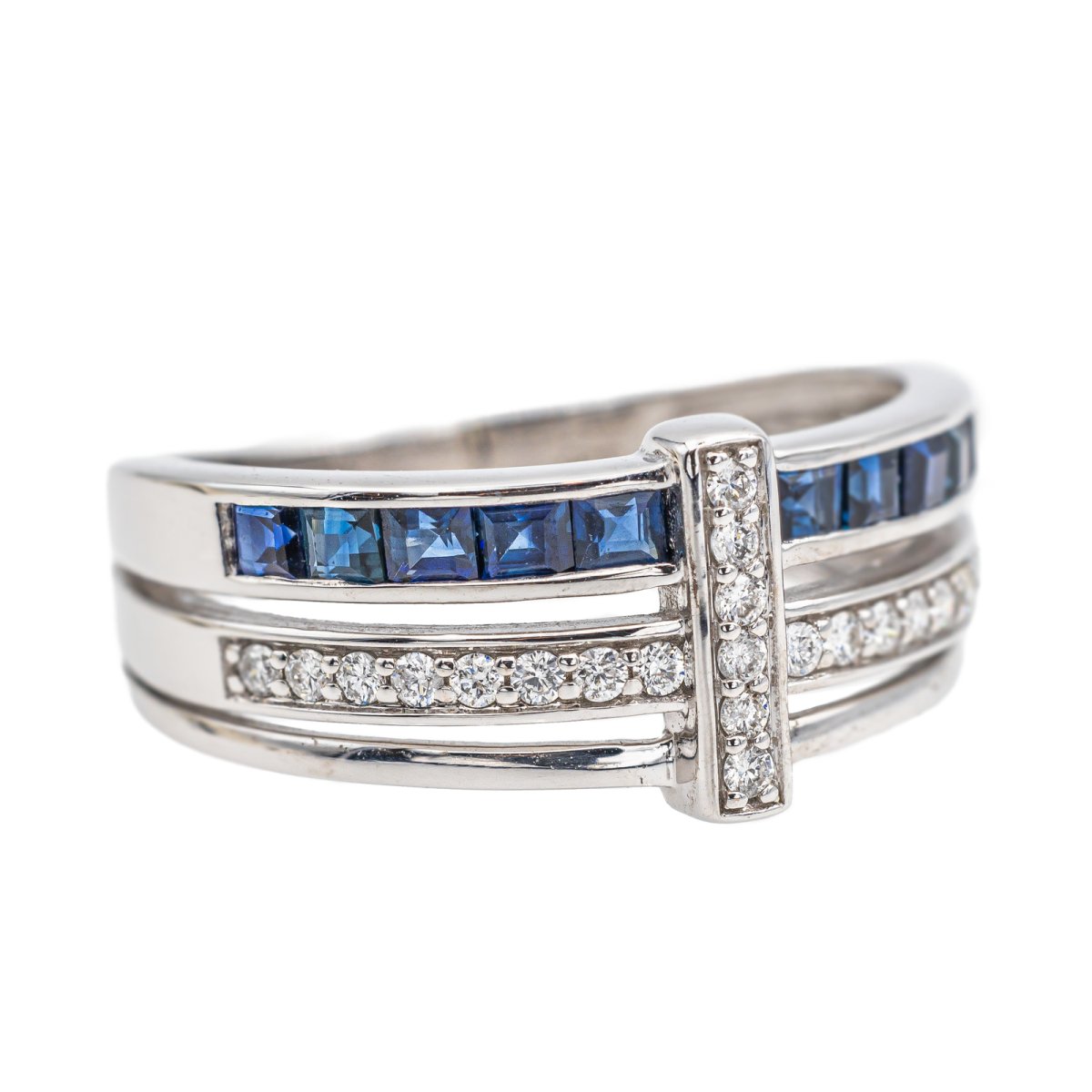 Bague en or blanc, saphirs et diamants - Castafiore