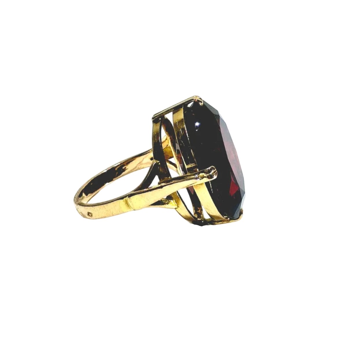 Bague en or champagne et grenat - Castafiore