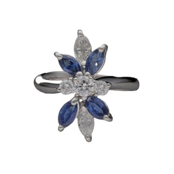 Bague en or gris 18 Cts avec saphirs navettes et diamants brillants vers 1970. Taille 53. - Castafiore