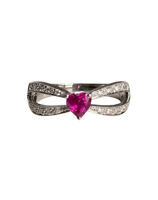 Bague, en or gris 18k, rubis et diamants - Castafiore