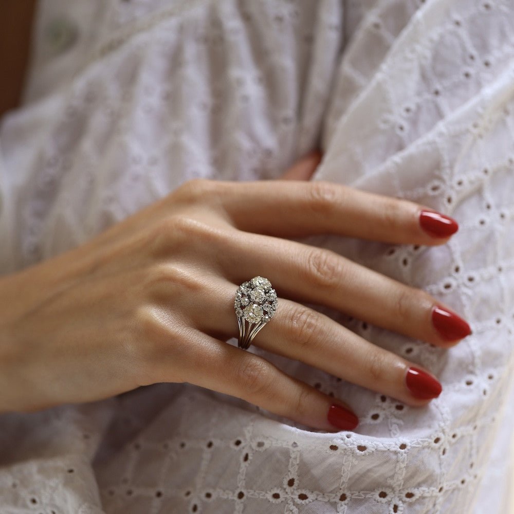 Bague en or gris diamants - Castafiore