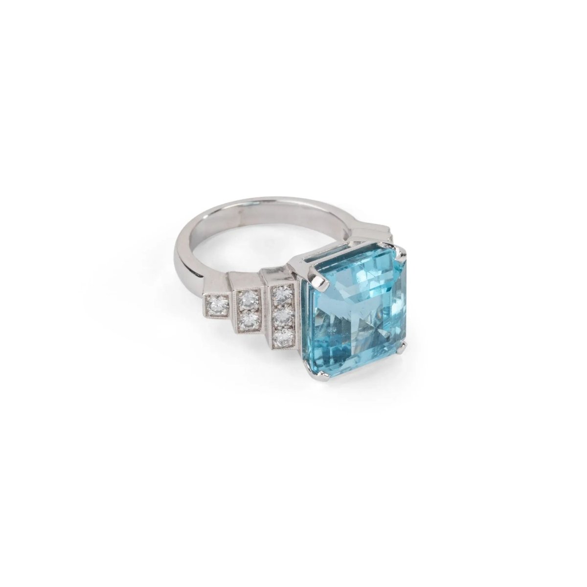 Bague en or gris et aigue - marine - Castafiore