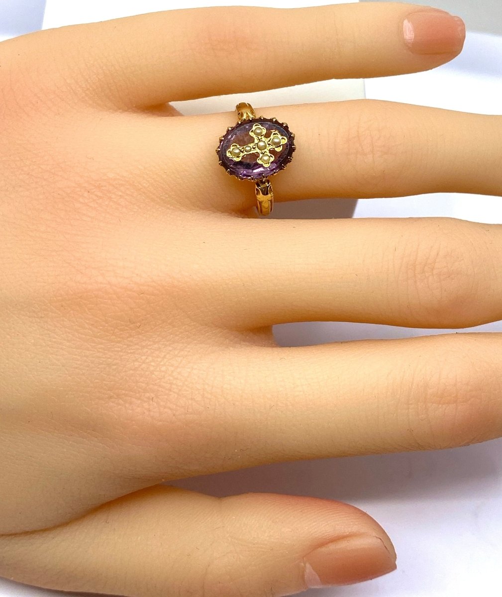 Bague en or jaune 18 carats avec croix en perles fines, vers 1880 - Castafiore