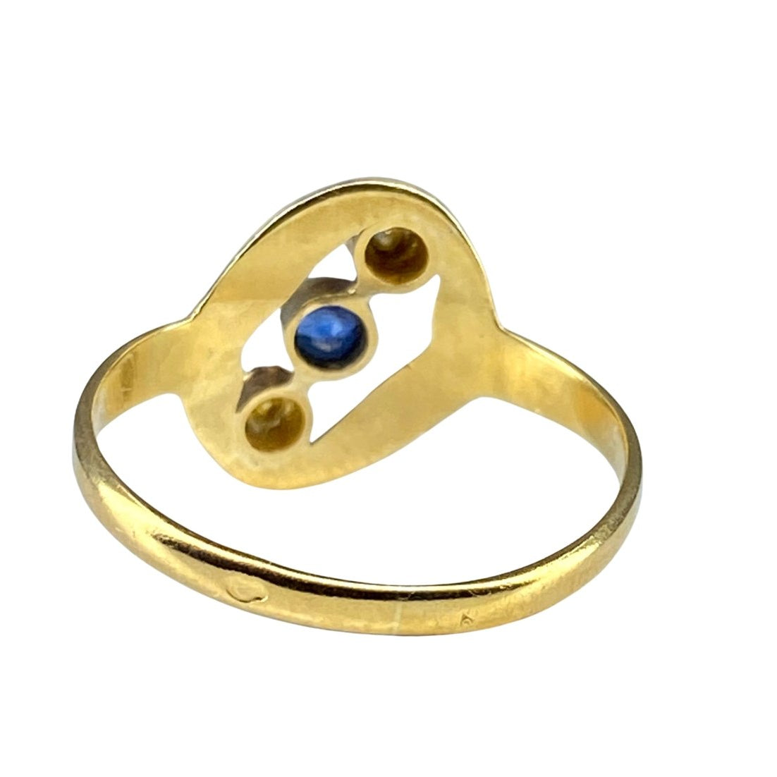 Bague en or jaune 18 carats en saphir et diamants - Castafiore