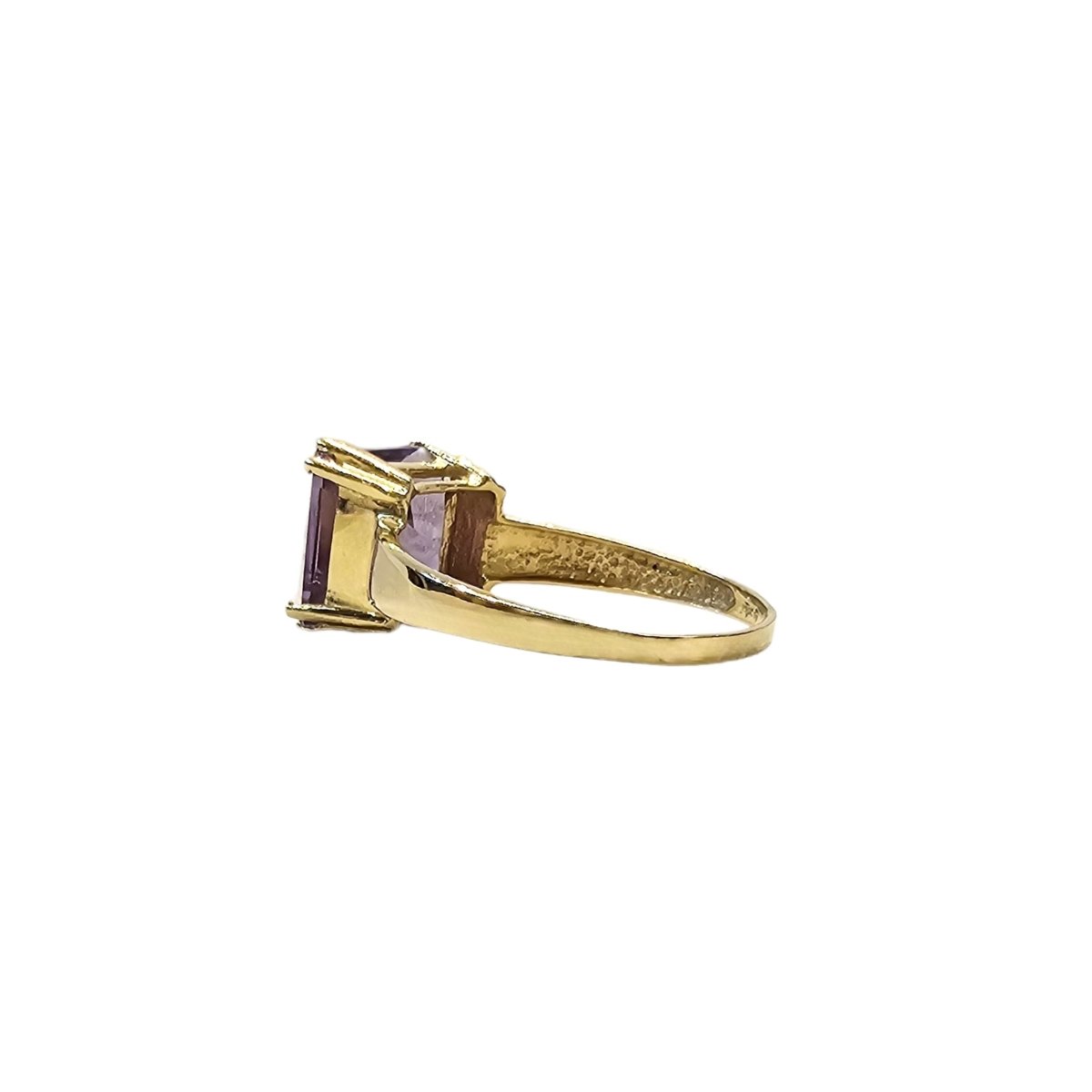 Bague en or jaune 18 carats et amethyste taille princesse - Taille EU60