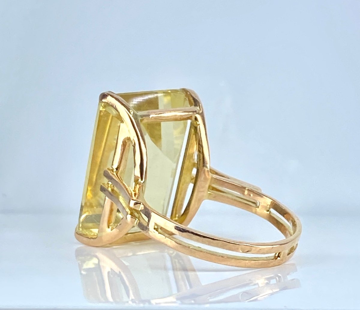 Bague en or jaune 18 carats et citrine 20 carats - Castafiore