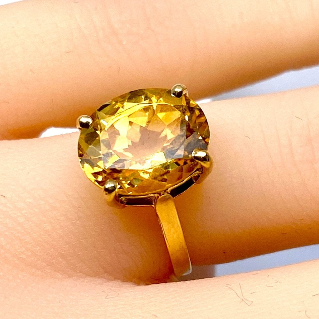 Bague en or jaune 18 carats et citrine - Castafiore