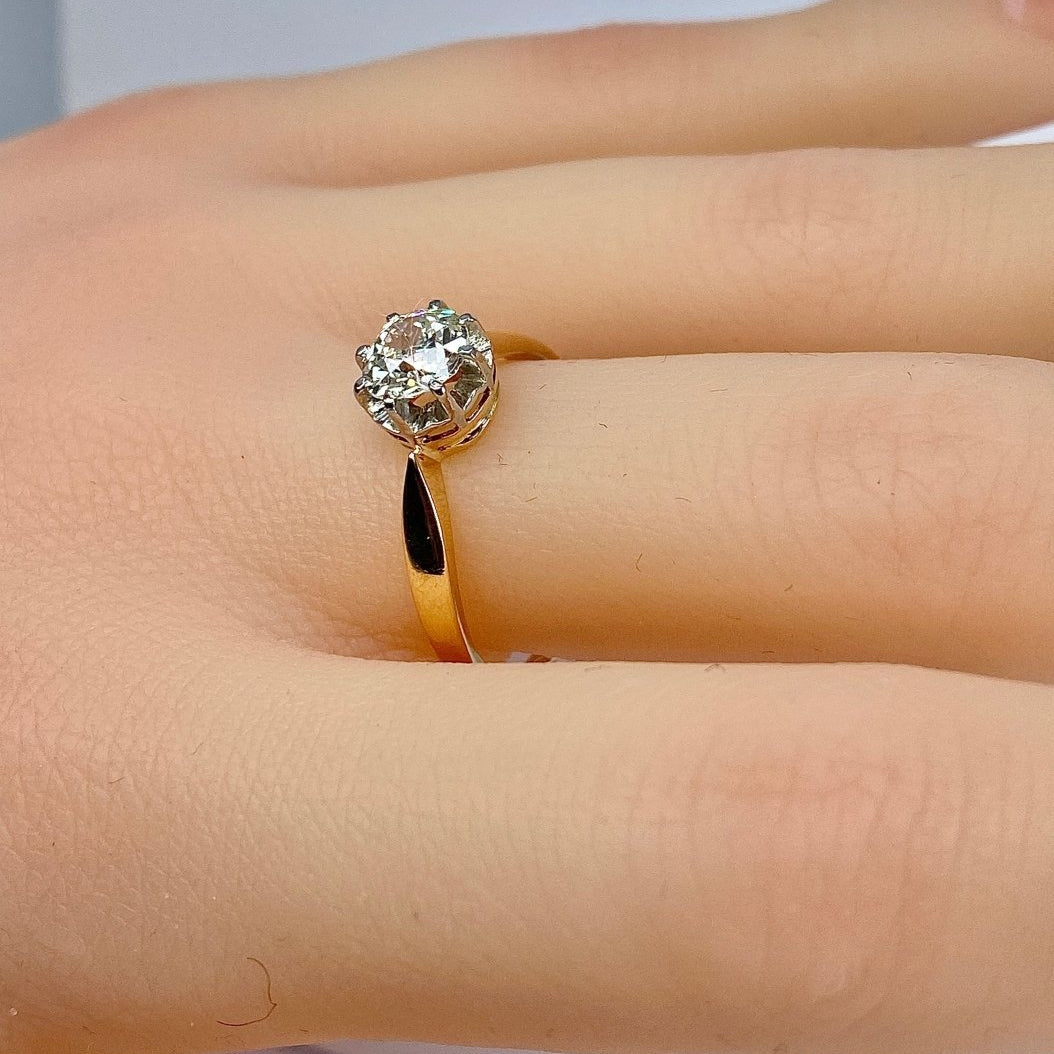 Bague en or jaune 18 carats et platine sertie d’un diamant 0,85 carat - Castafiore
