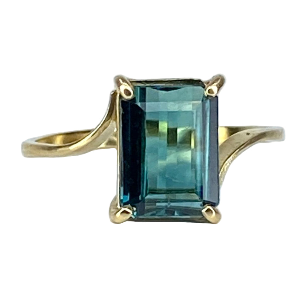 Bague en or jaune 18 carats et tourmaline verte - Castafiore