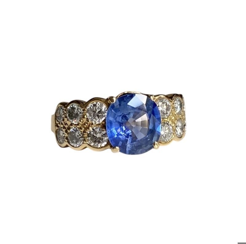 Bague en or jaune 18k sertie d'un saphir de Ceylan non chauffé - Castafiore