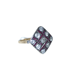 Bague en or jaune, argent, rubis et diamants - Castafiore