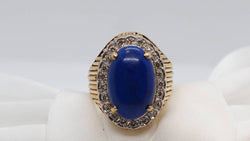 Bague en or jaune, cabochon de Lapis Lazuli et diamants - Castafiore