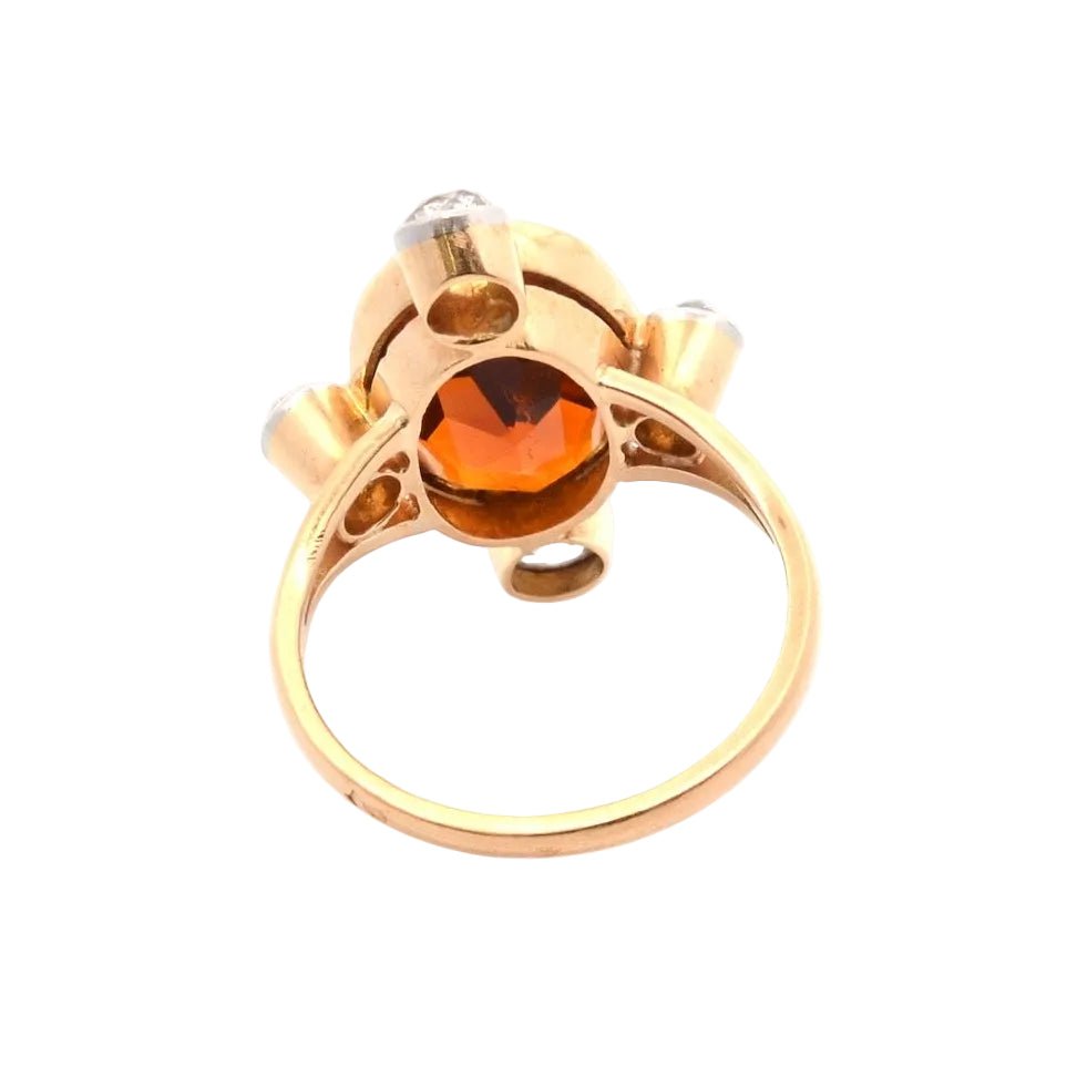 Bague en or jaune, citrine et diamants - Castafiore
