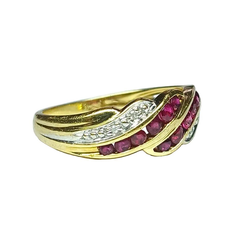 Bague en or jaune, diamants et rubis - Castafiore