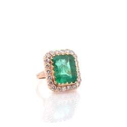 Bague en or jaune, émeraude et diamants - Castafiore