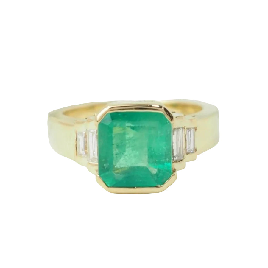 Bague en or jaune, émeraude et diamants - Castafiore