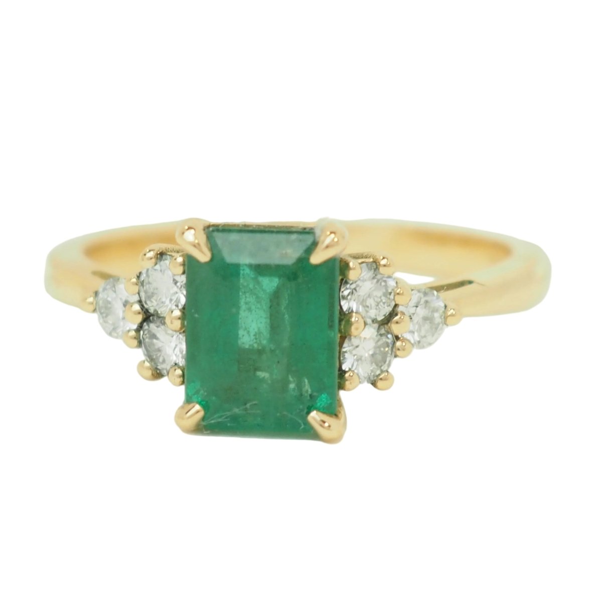 Bague en or jaune, émeraude et diamants - Castafiore