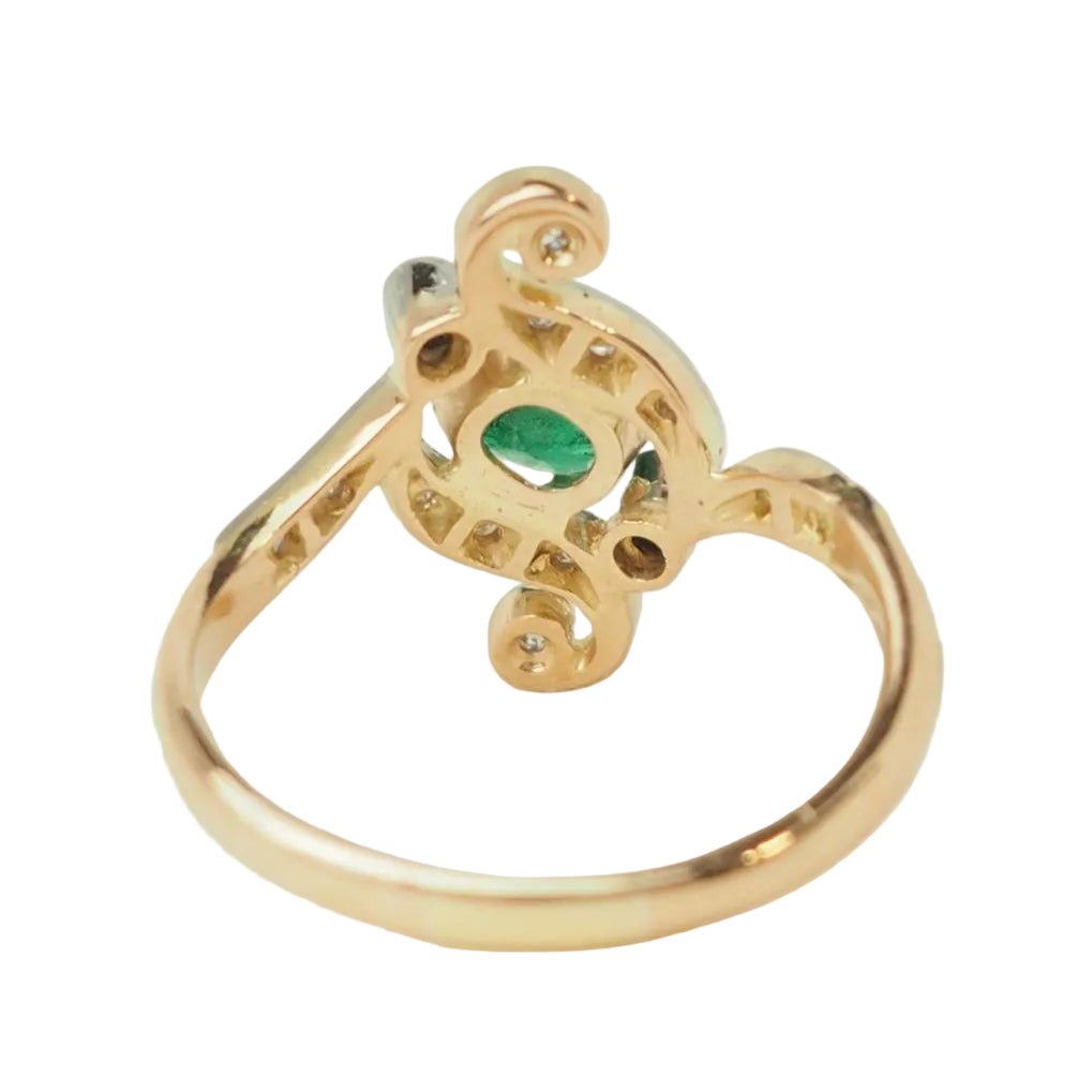 Bague en or jaune, émeraude et diamants - Castafiore