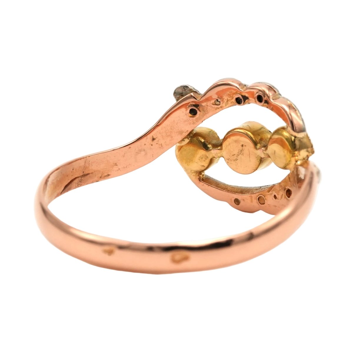 Bague en or jaune, émeraude, perles et diamants - Castafiore