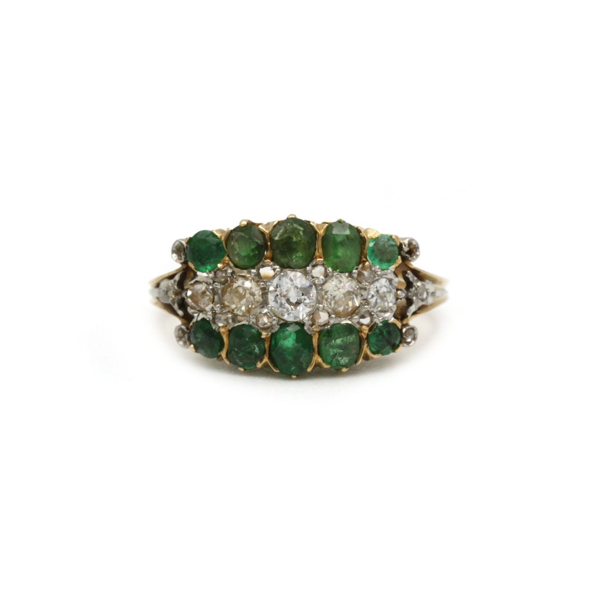 Bague en or jaune, émeraudes et diamants - Castafiore