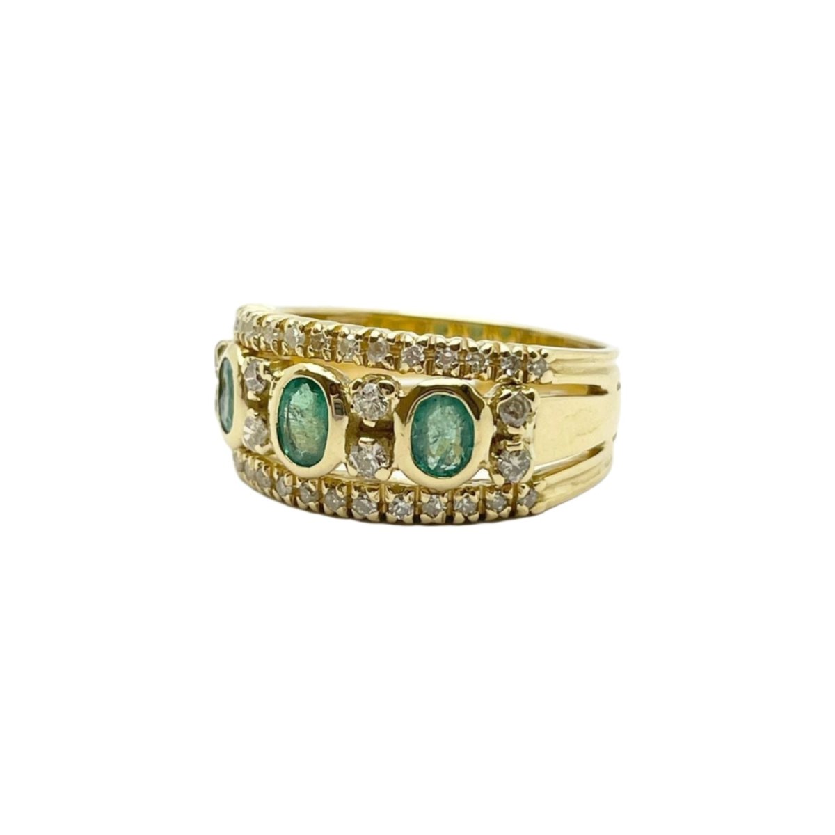 Bague en or jaune, émeraudes et diamants - Castafiore