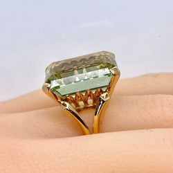 Bague en or jaune et béryl vert - Castafiore