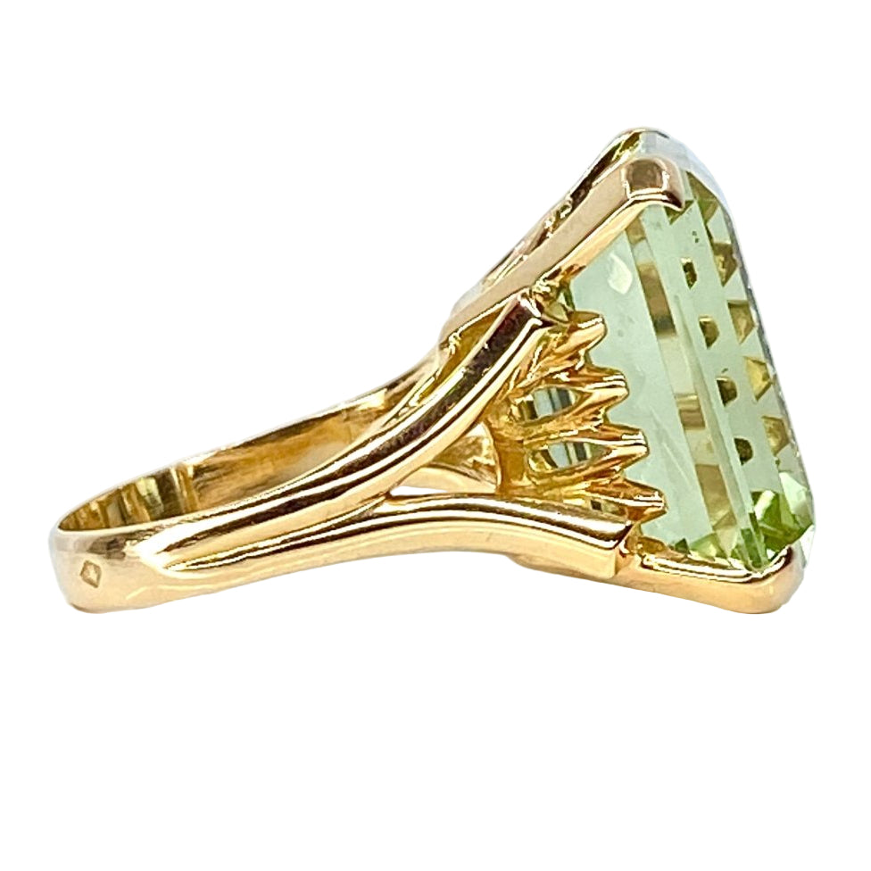 Bague en or jaune et béryl vert - Castafiore