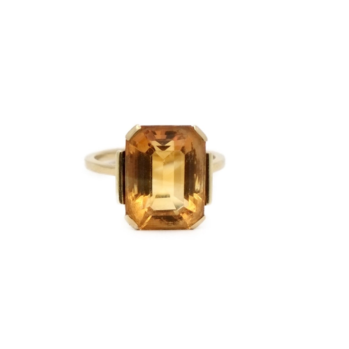 Bague en or jaune et citrine à pans coupés - Castafiore