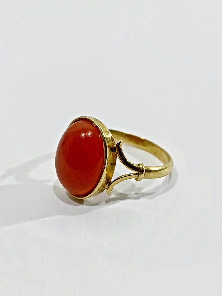 Bague en or jaune et corail rouge - Castafiore