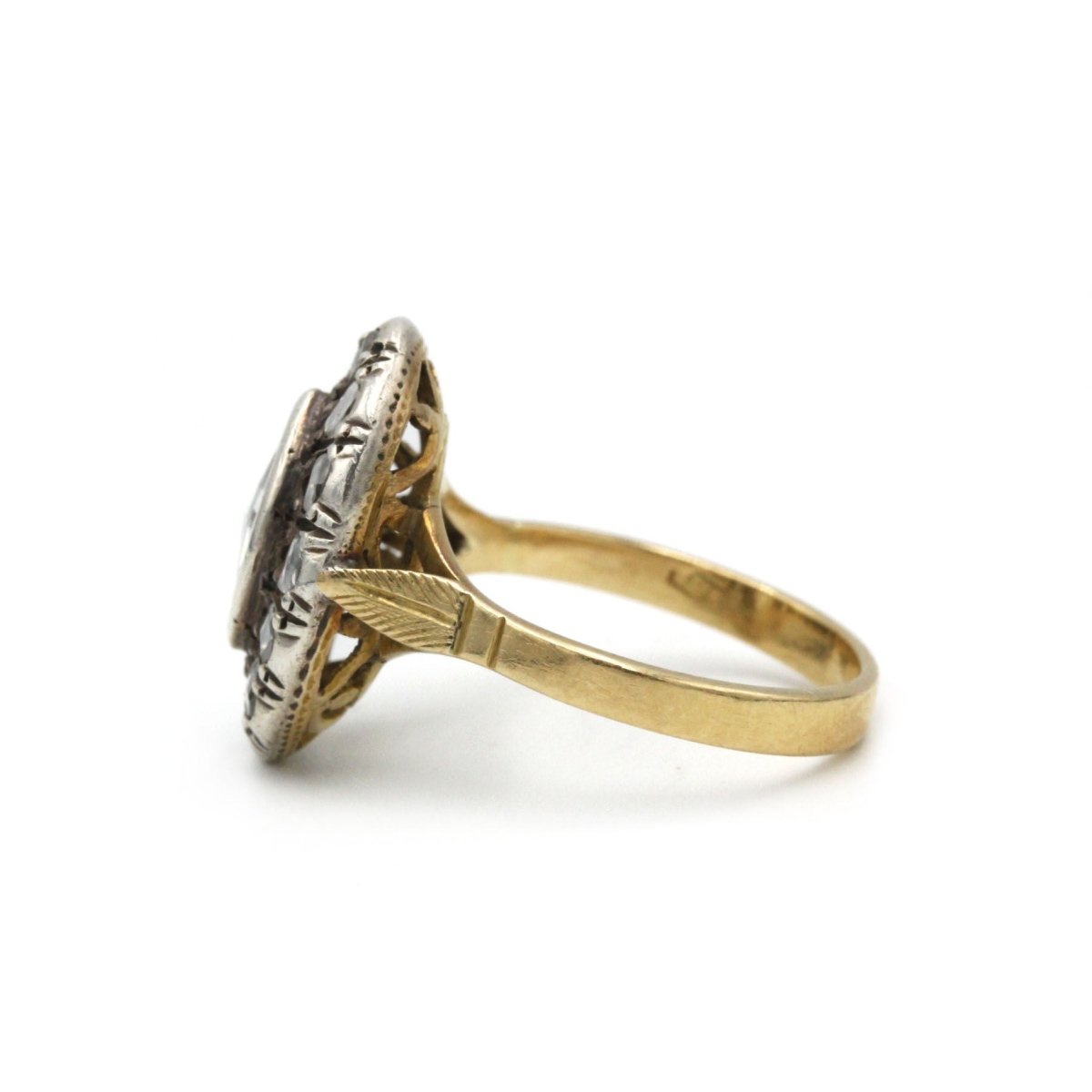 Bague en or jaune et diamants - Castafiore