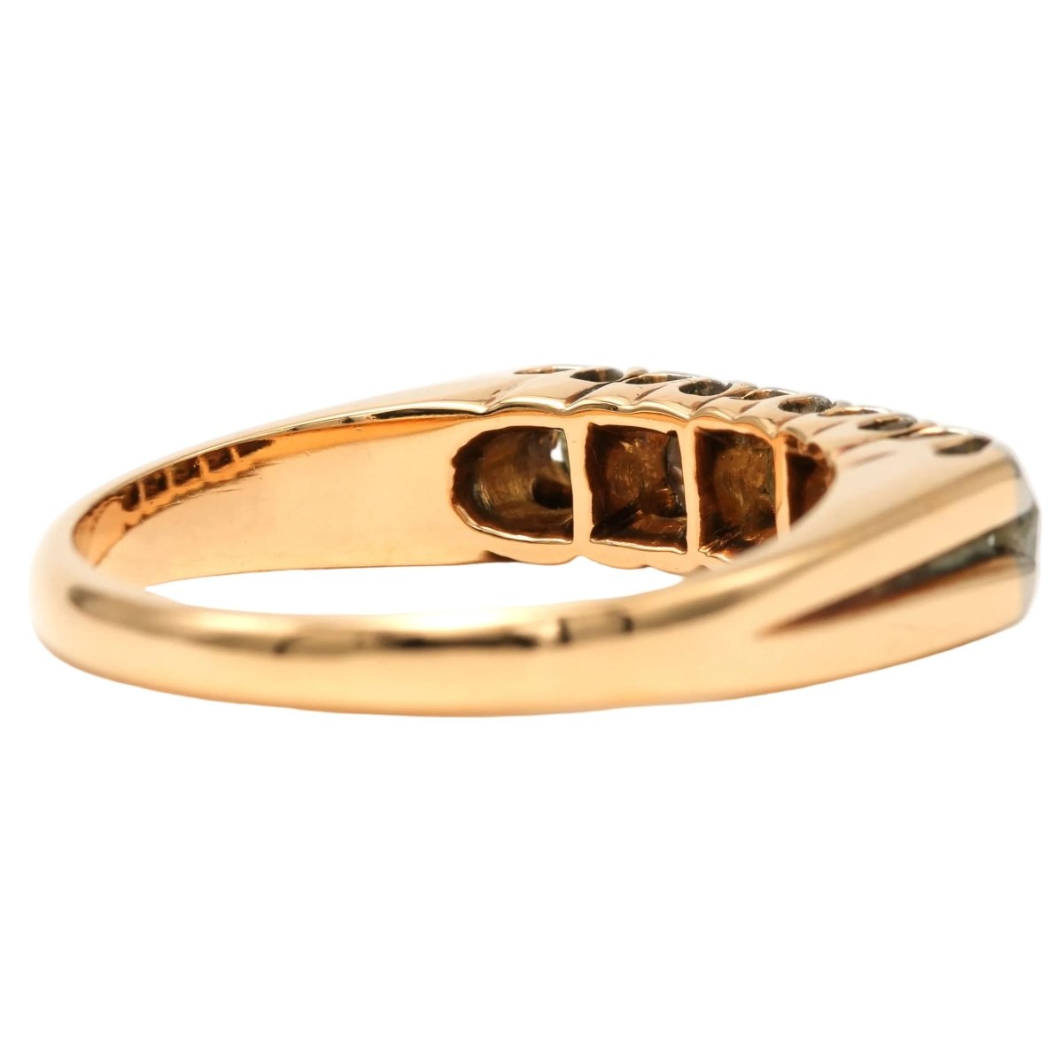 Bague en or jaune et diamants - Castafiore
