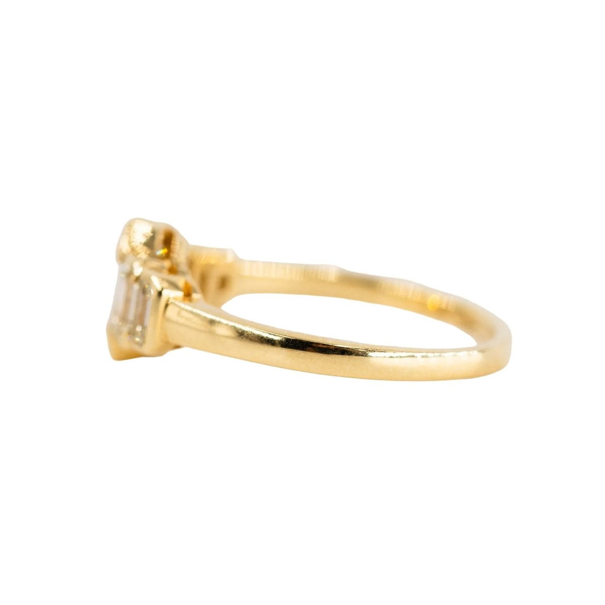 Bague en or jaune et diamants - Castafiore