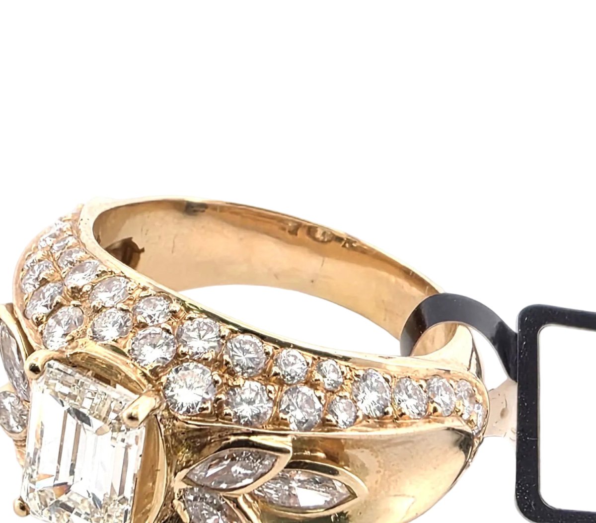 Bague en or jaune et diamants - Castafiore