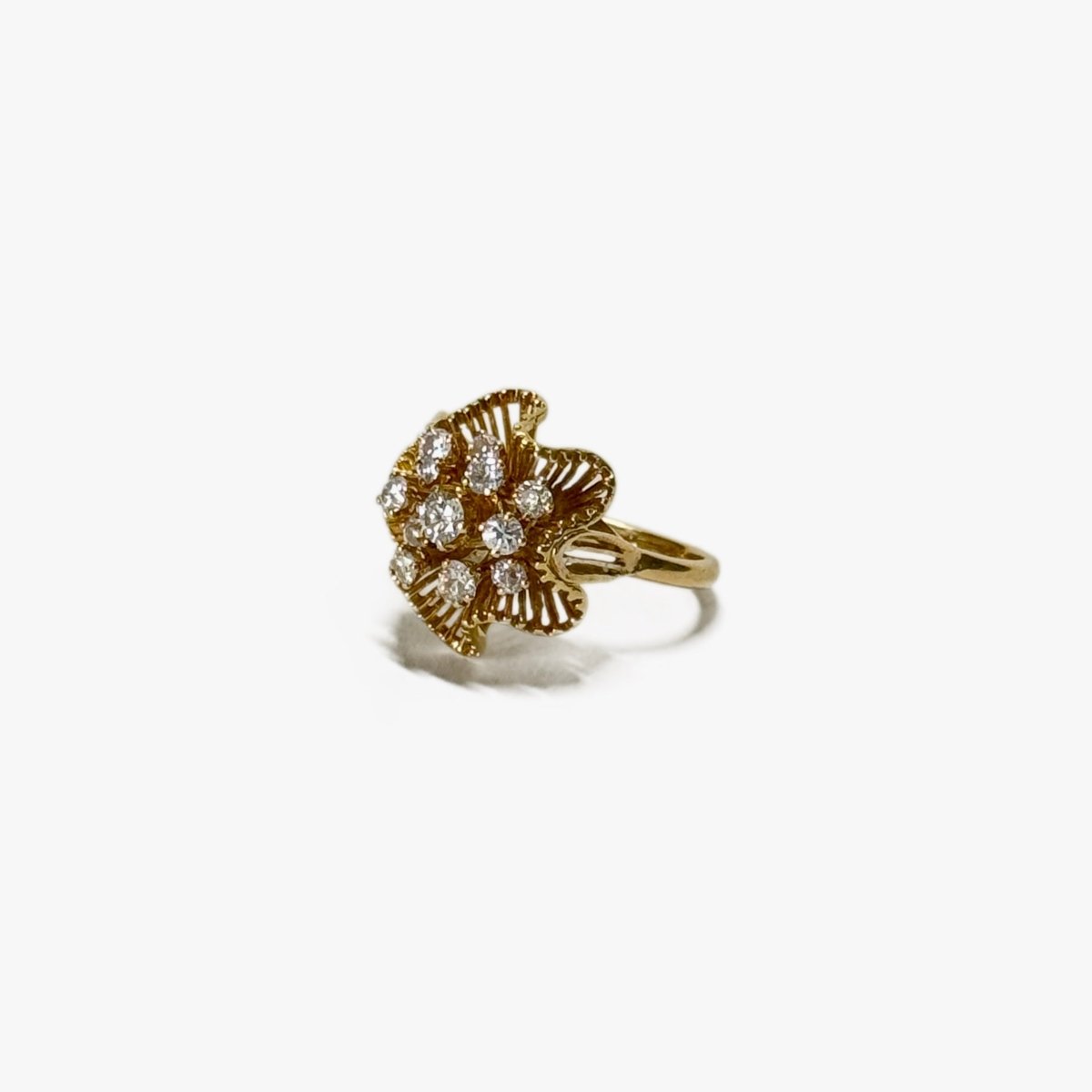 Bague en or jaune et diamants - Castafiore