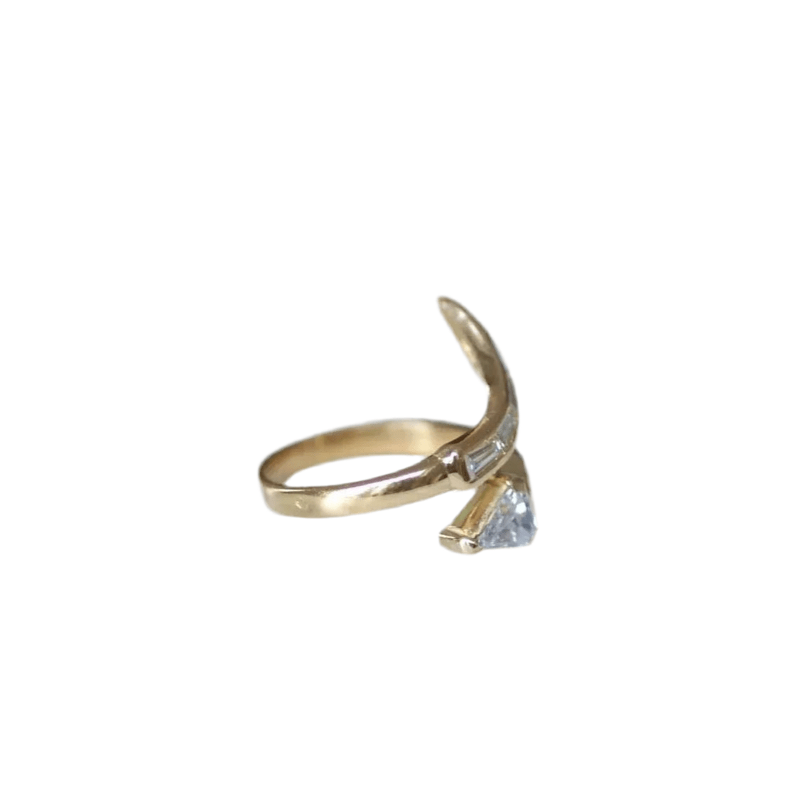 Bague en or jaune et diamants - Castafiore