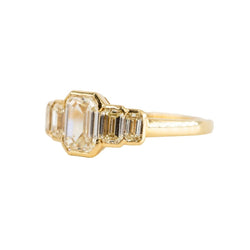 Bague en or jaune et diamants - Castafiore