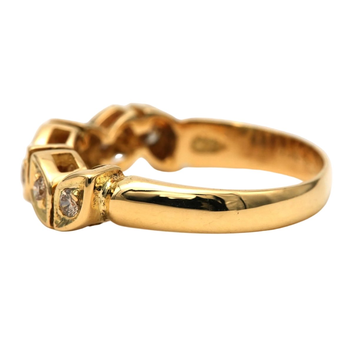 Bague en or jaune et diamants - Castafiore