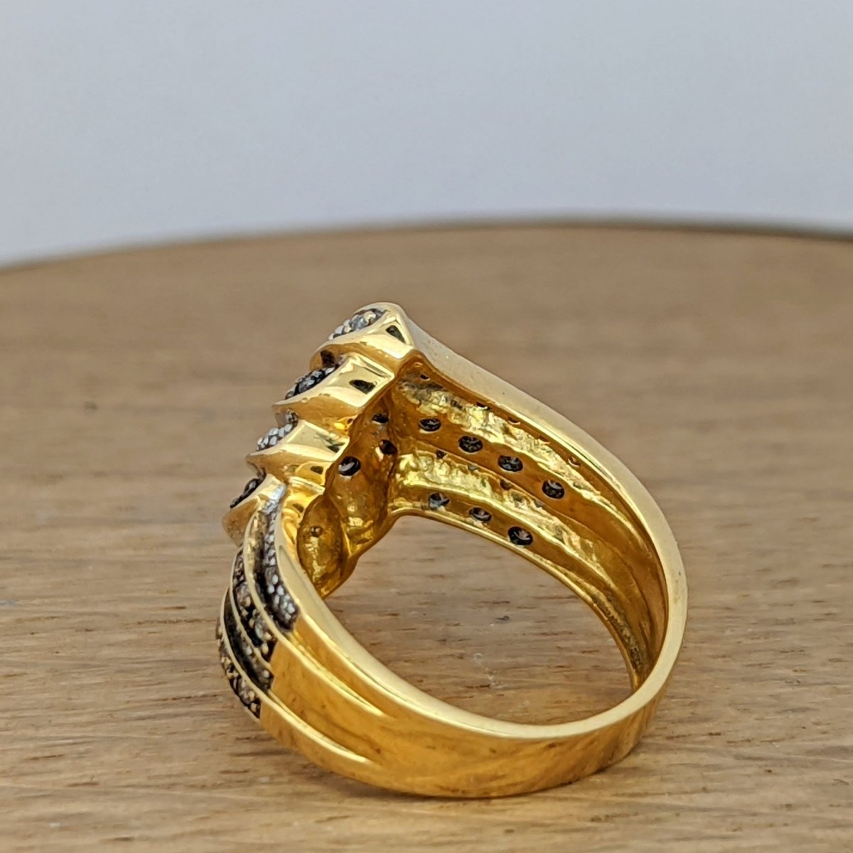 Bague en or jaune et diamants - Castafiore