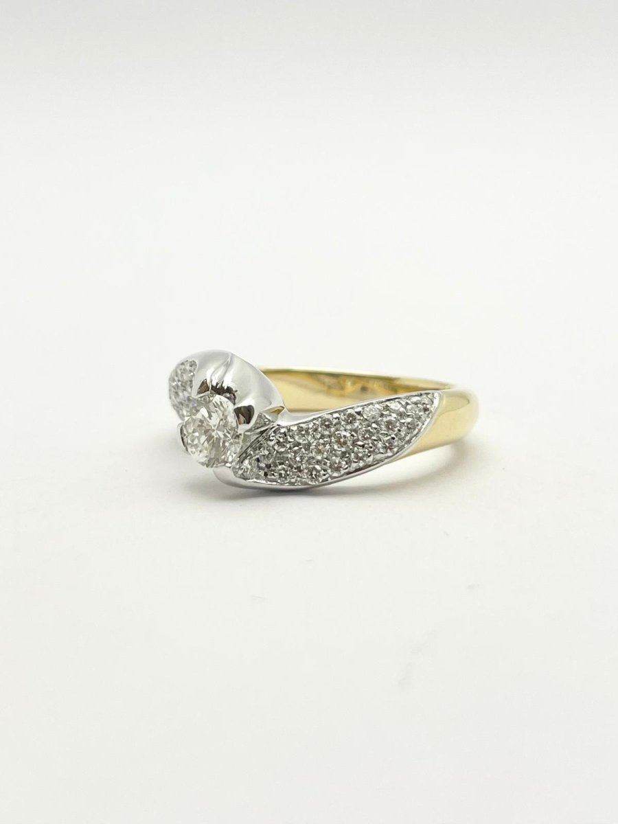 Bague en or jaune et or blanc avec diamant - Castafiore