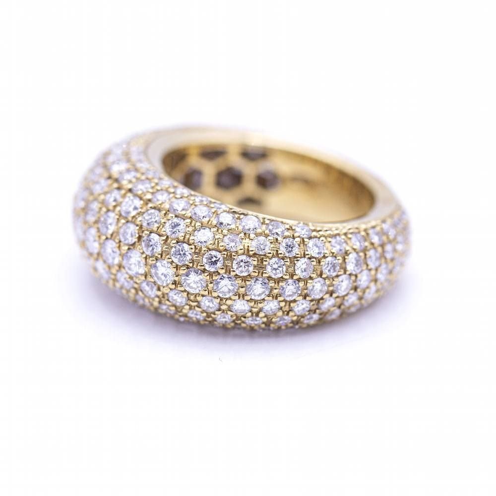 Bague en or jaune et pavé de Diamants