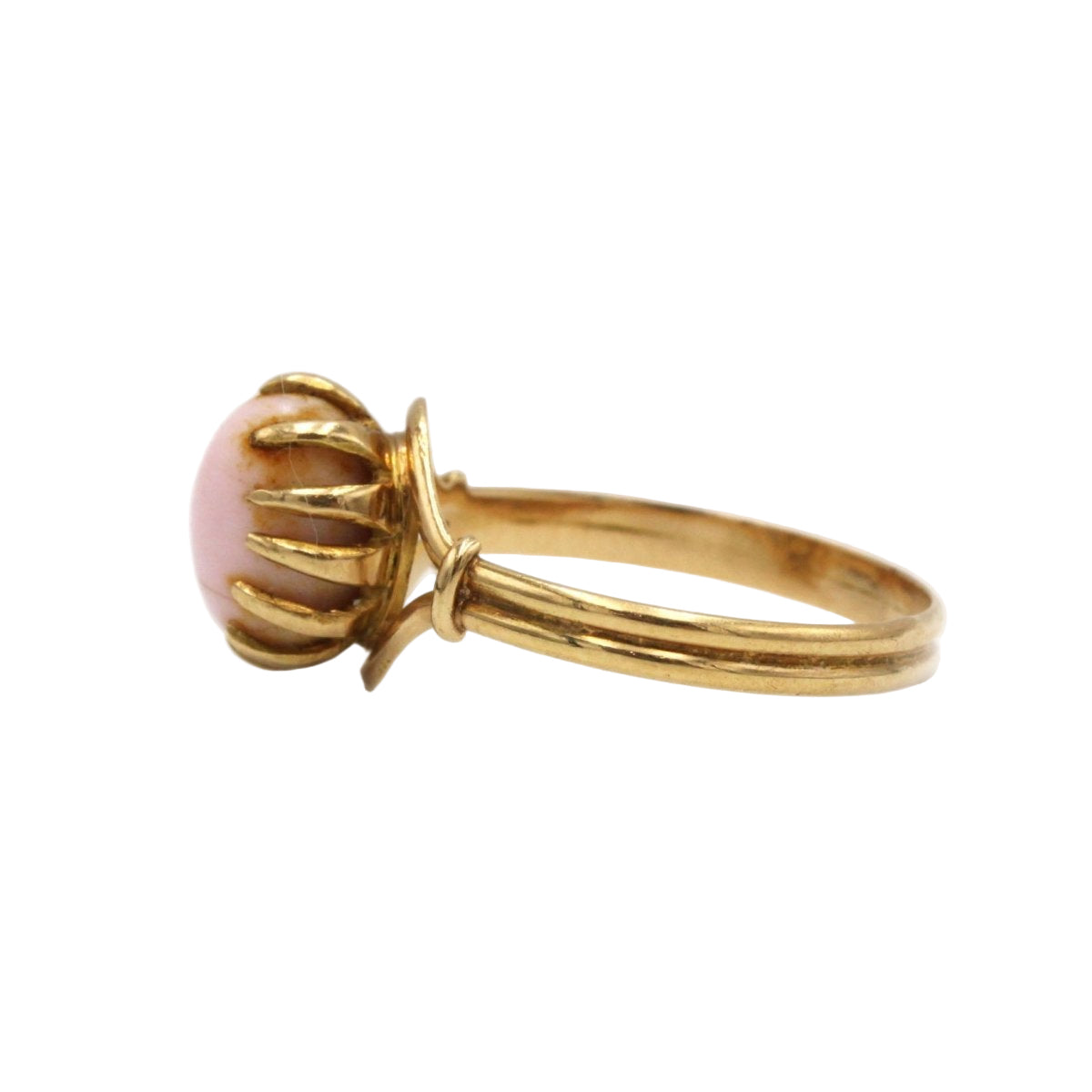 Bague en or jaune et perle de conche - Castafiore